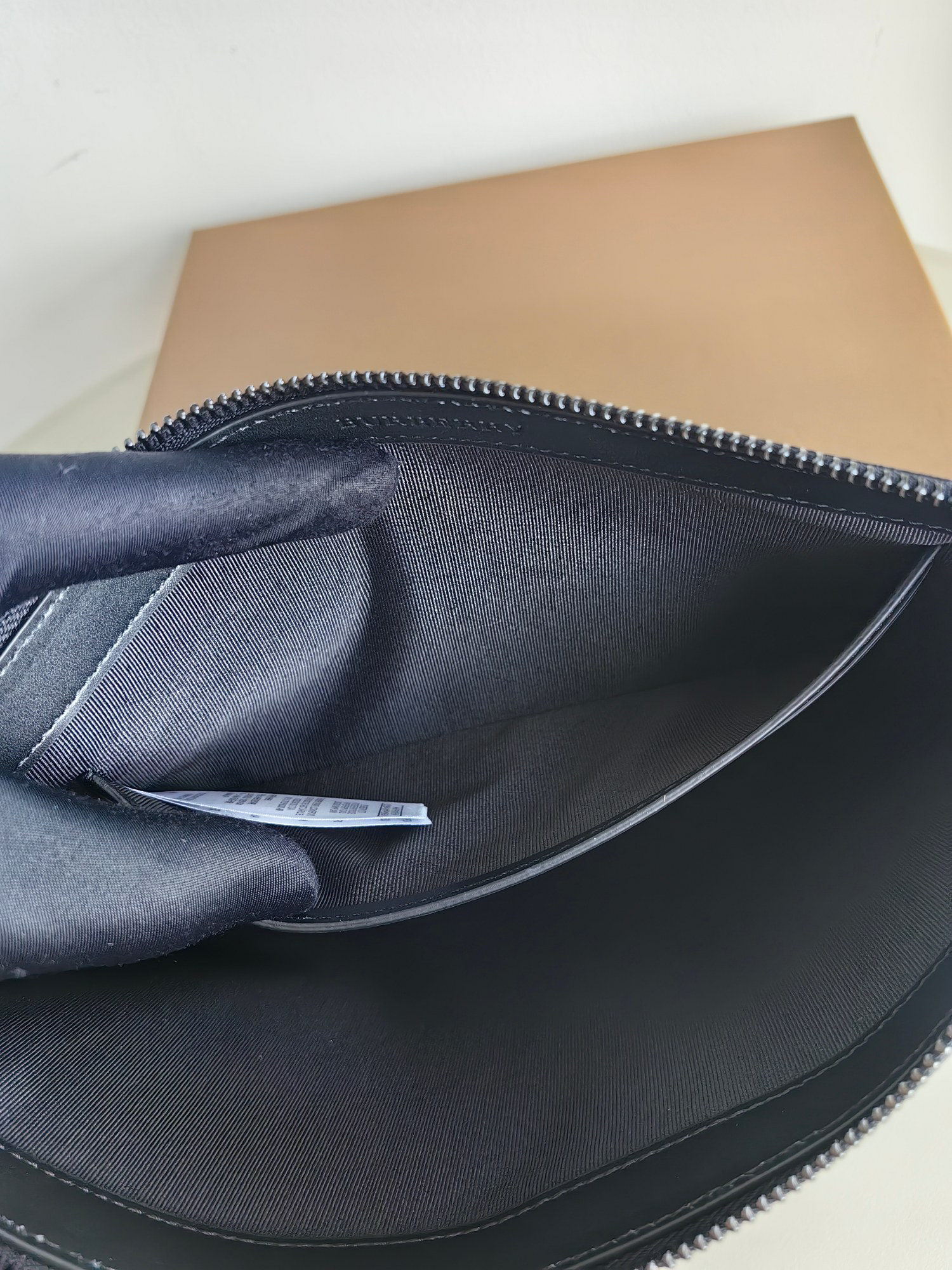 Burberry bag-105