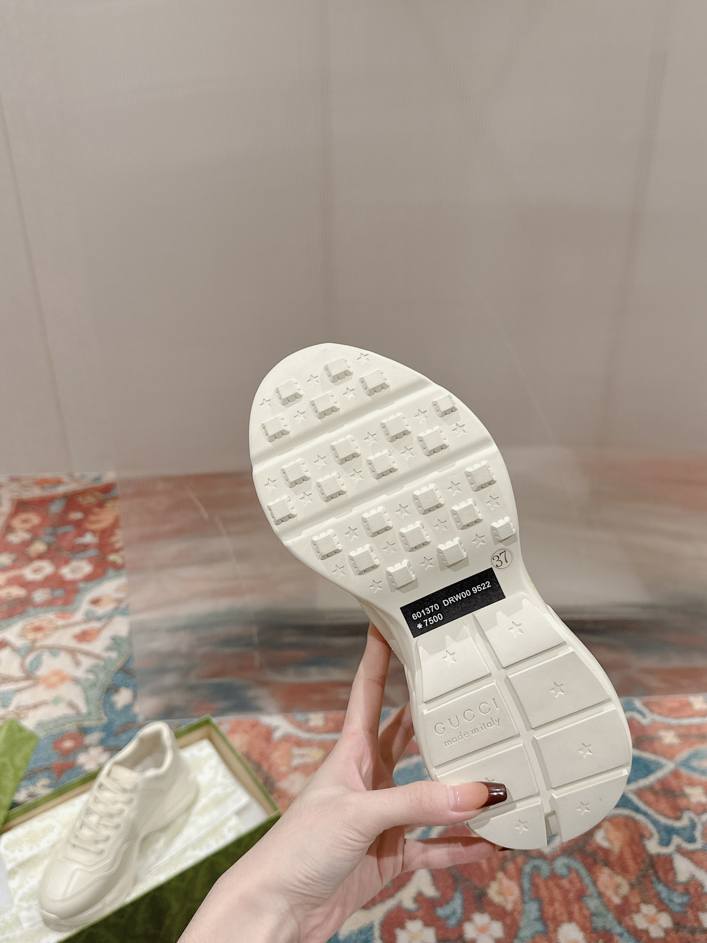 Gucci Sneakers-244