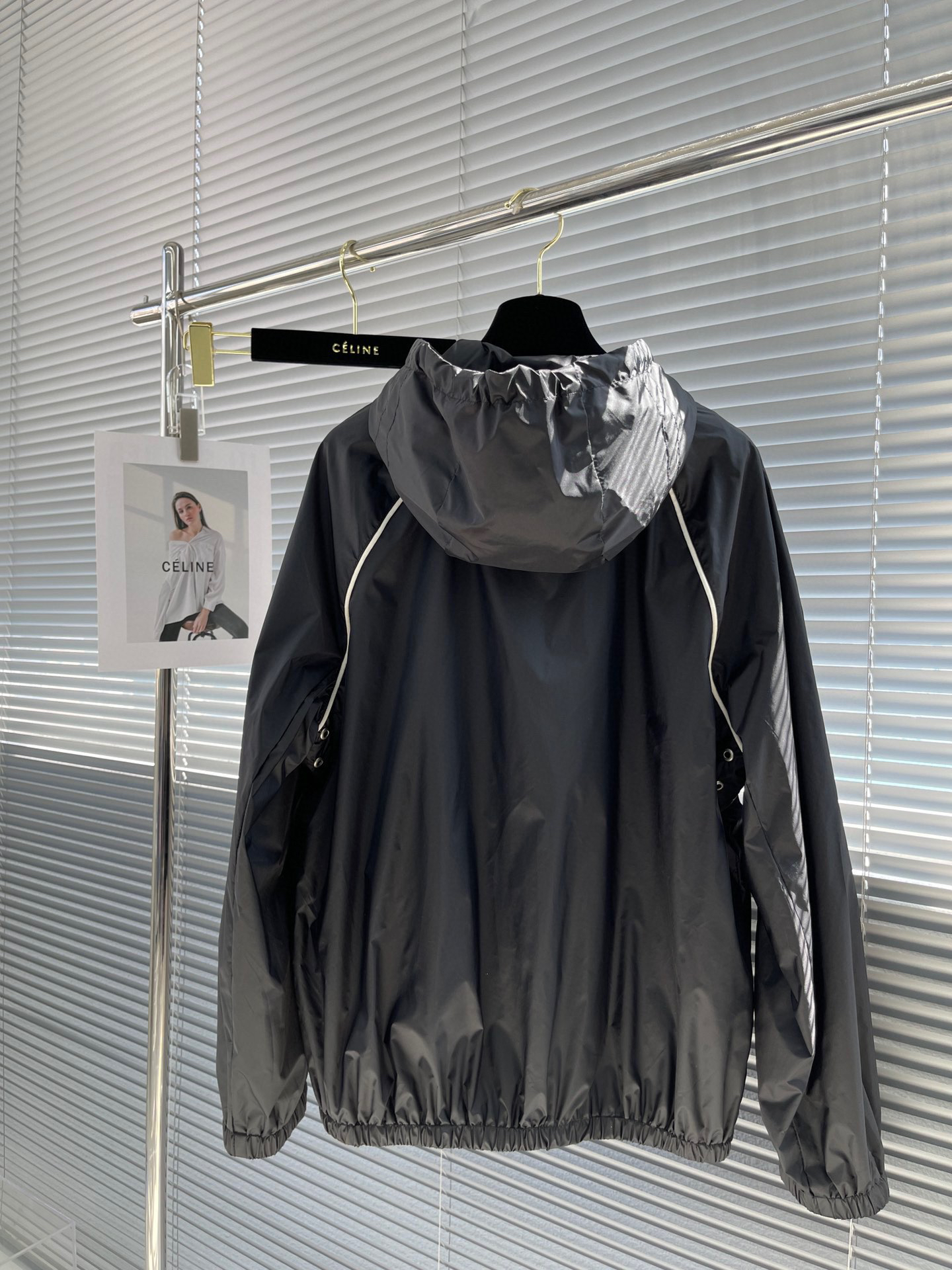 Gucci Clothing-297