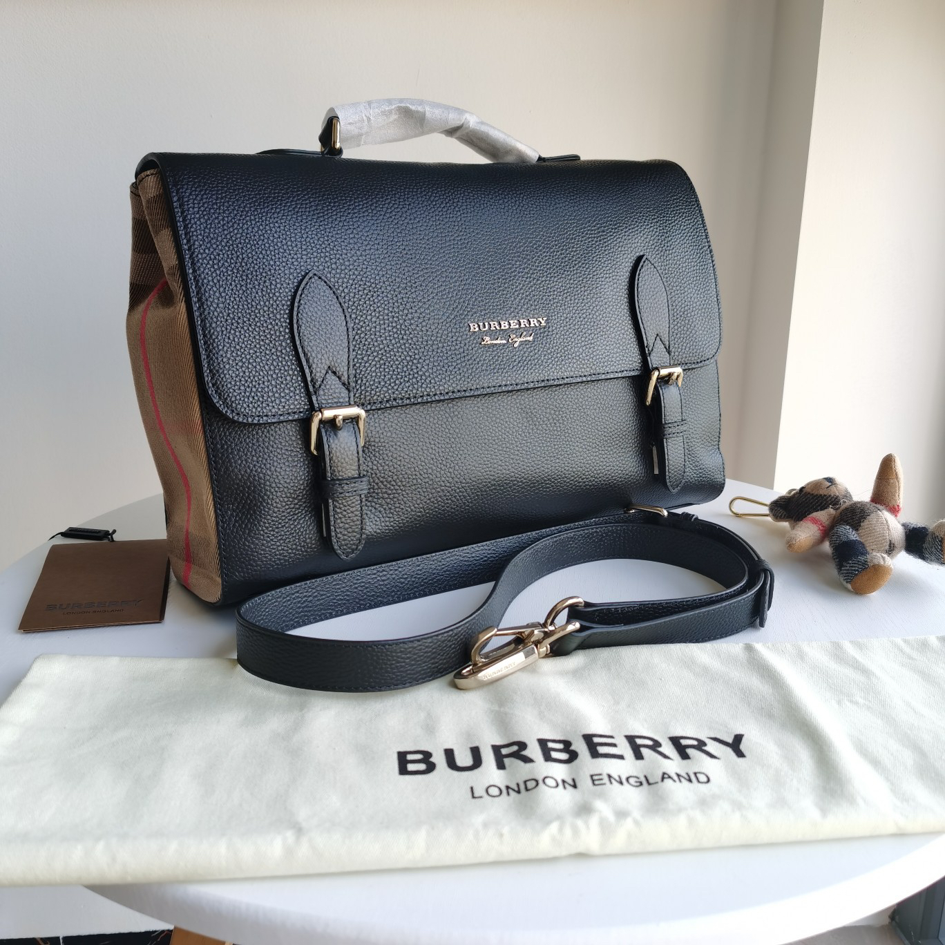 Burberry bag-101