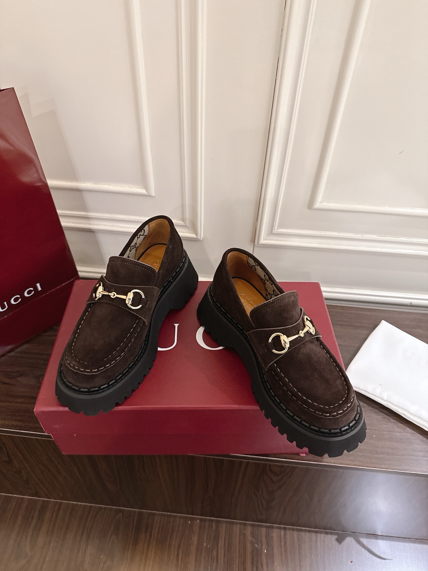 Gucci women's leather shoes-62