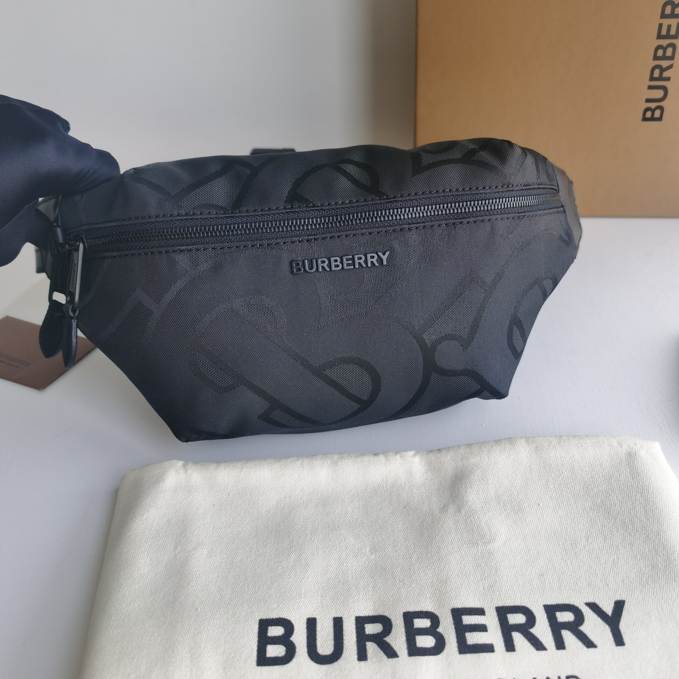 Burberry bag-80