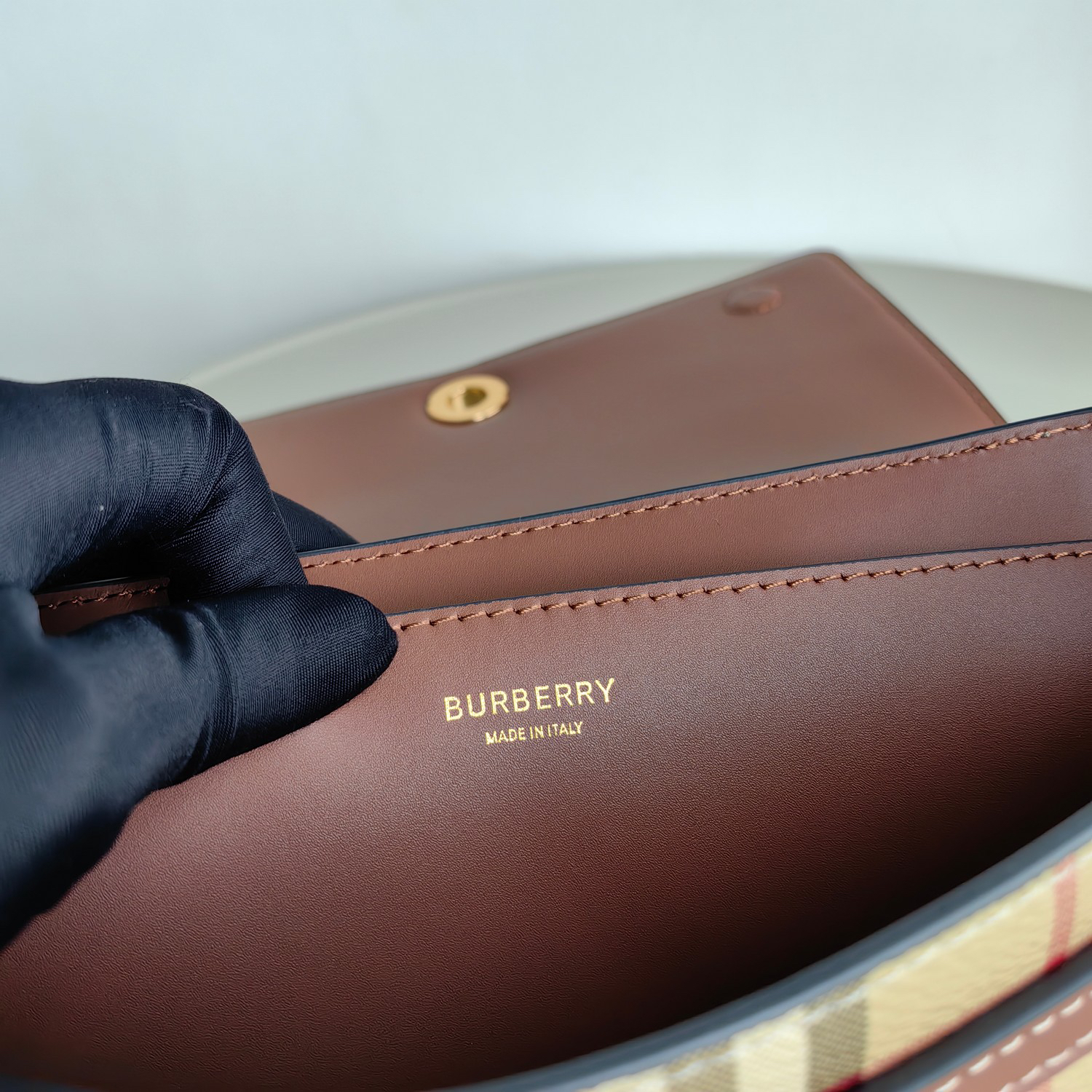 Burberry bag-109