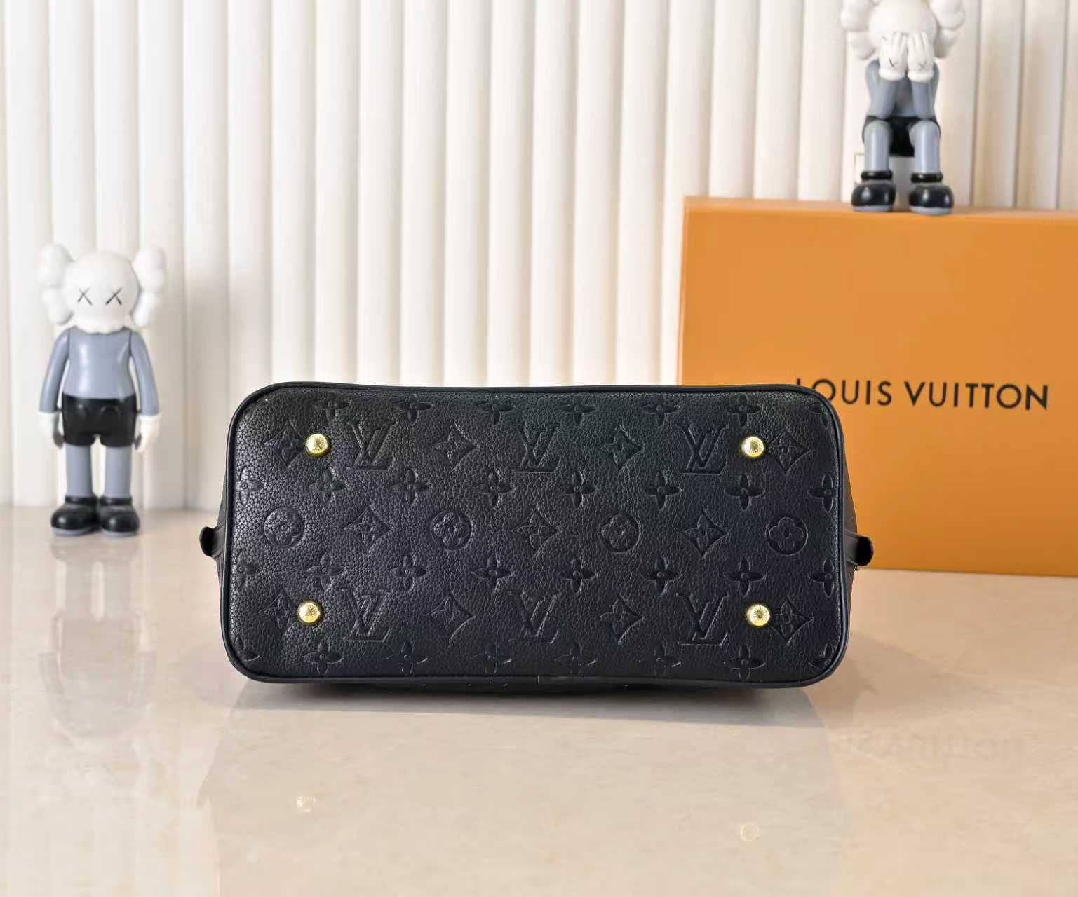 Louis Vuitton bag-150