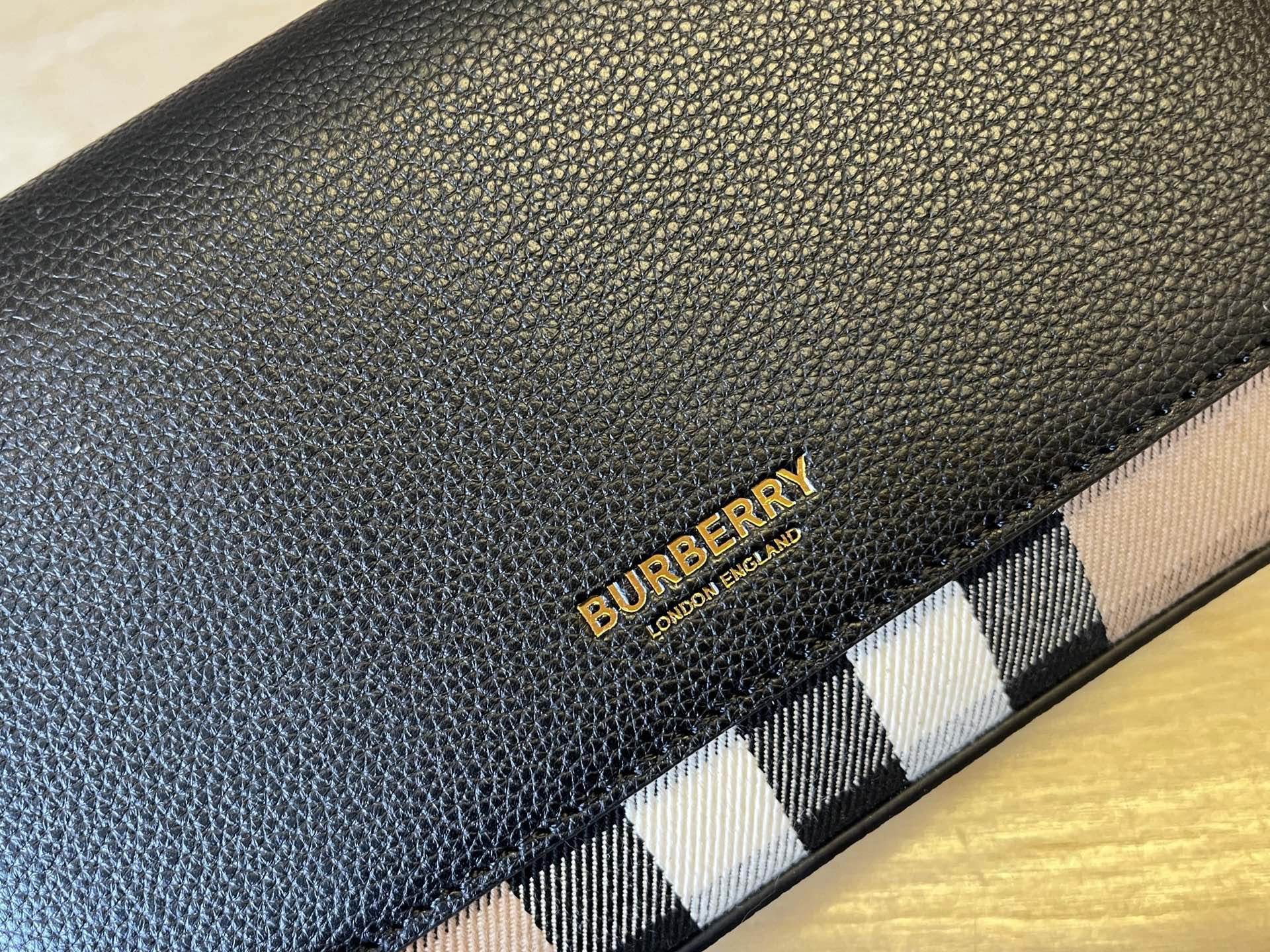 Burberry bag-135