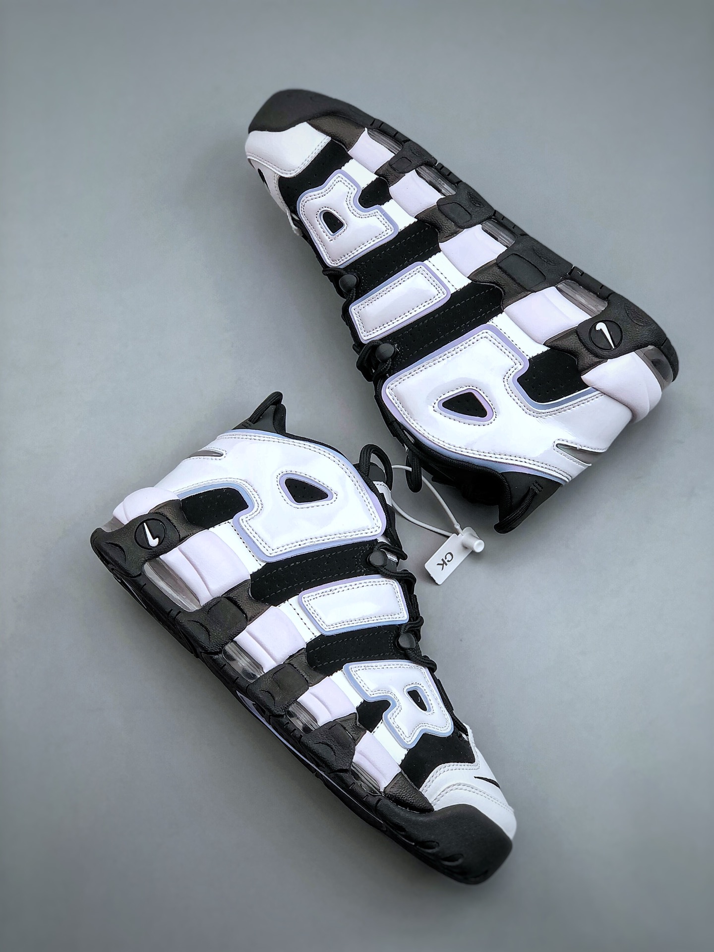 Nike Sneakers-333