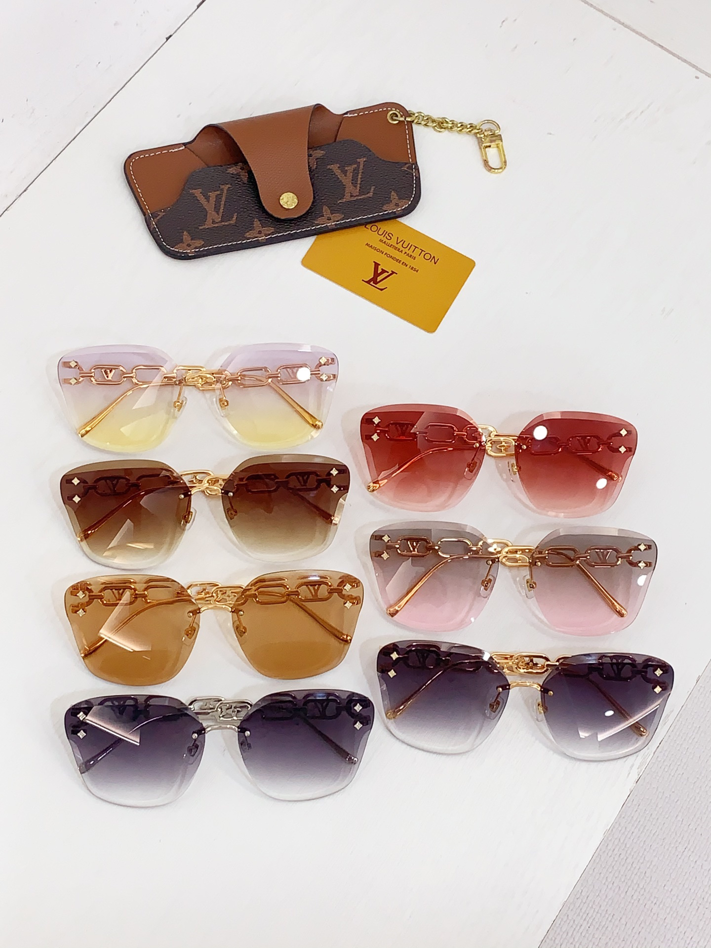 LV glasses-17