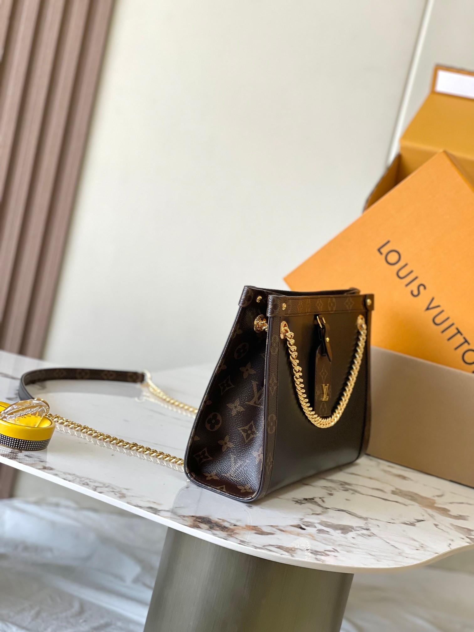 Louis Vuitton bag-206
