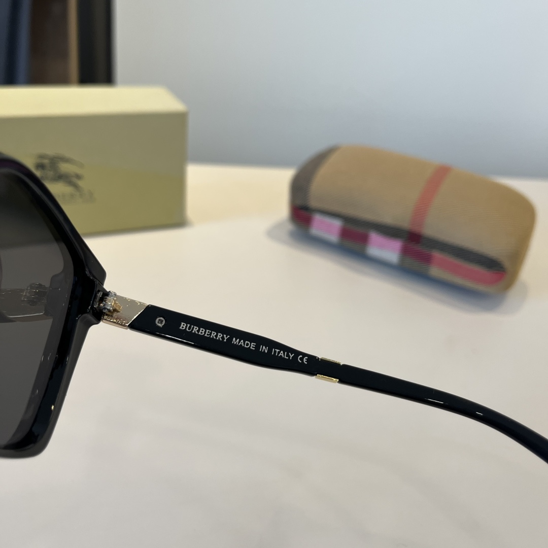 Burberry glasses-76