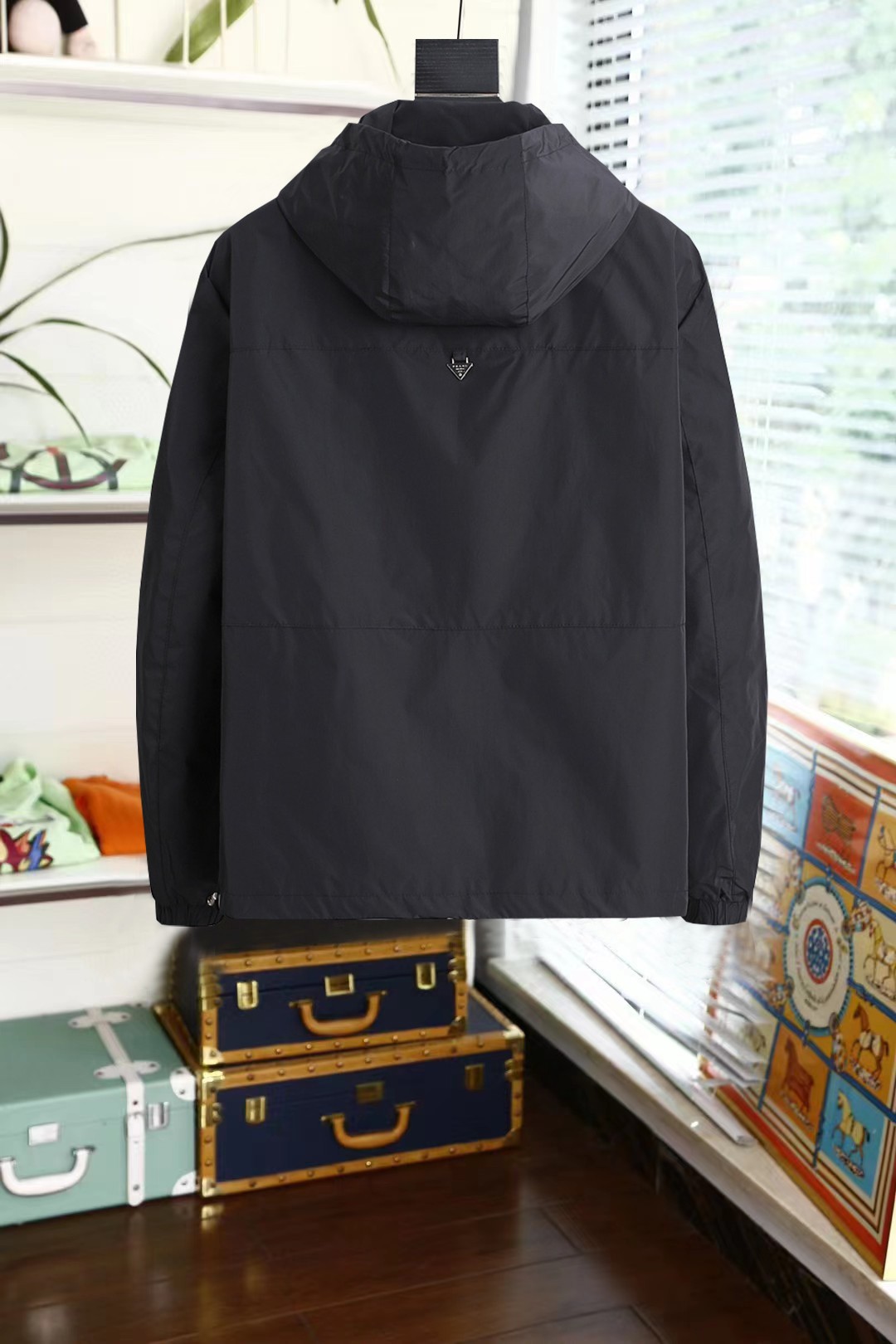 Prada Clothing-398