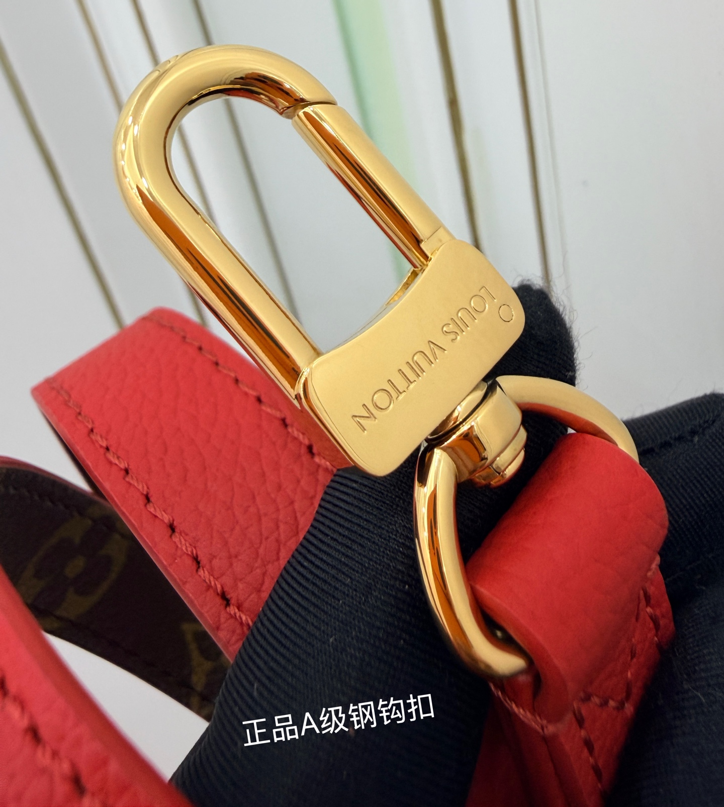 Louis Vuitton bag-172