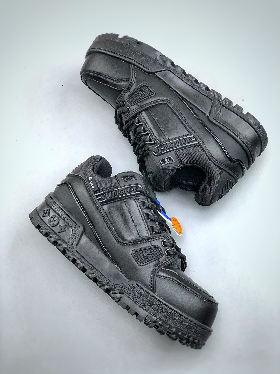 Lv Sneakers-4