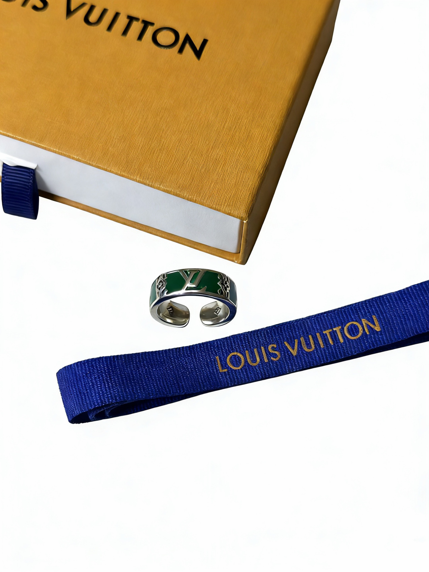 LV ring-70