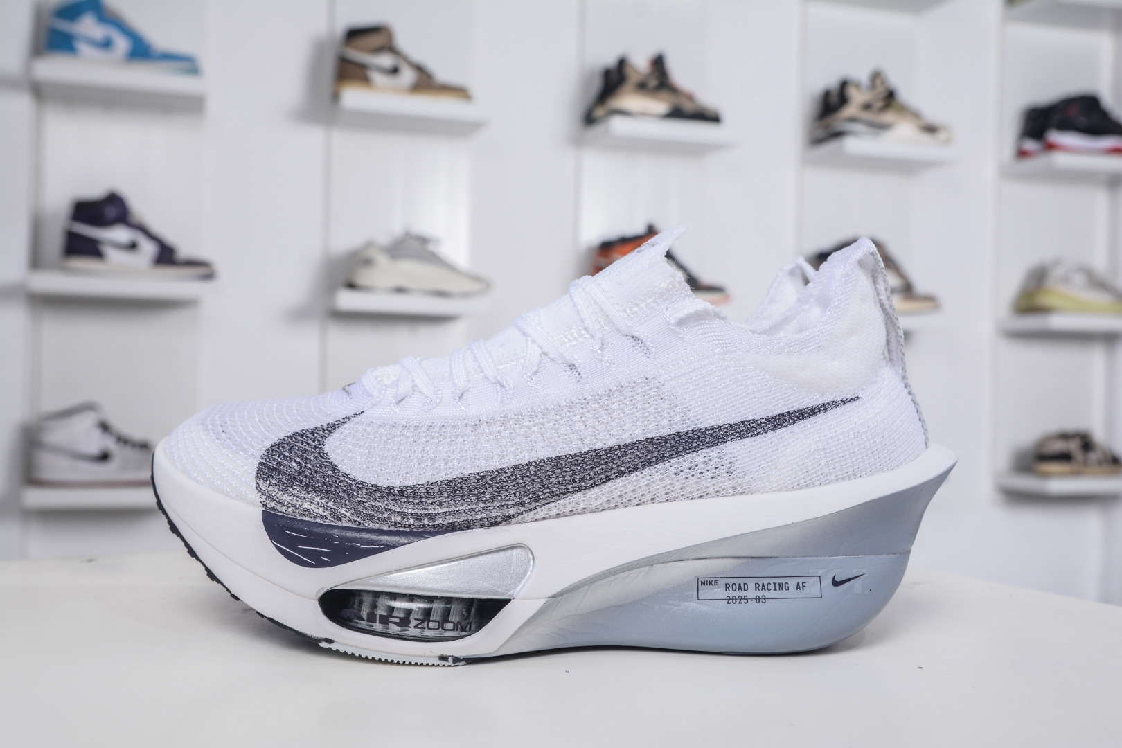Nike Sneakers-306