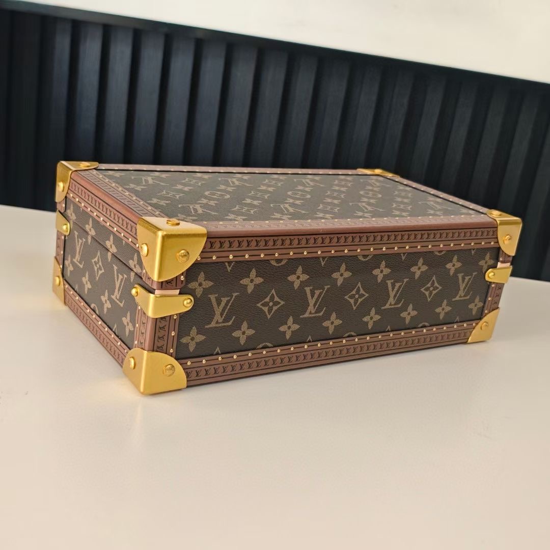 Louis Vuitton bag-155
