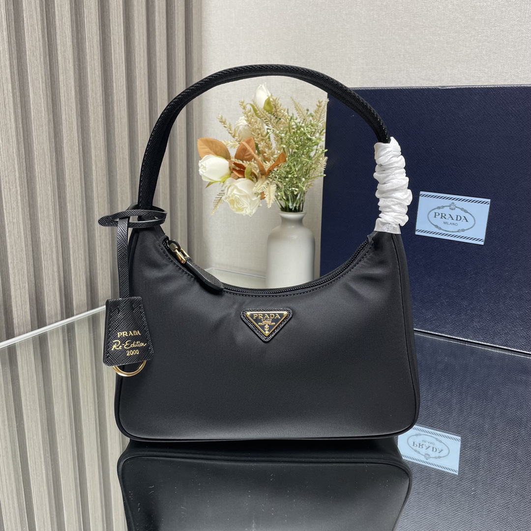 Prada bag-251
