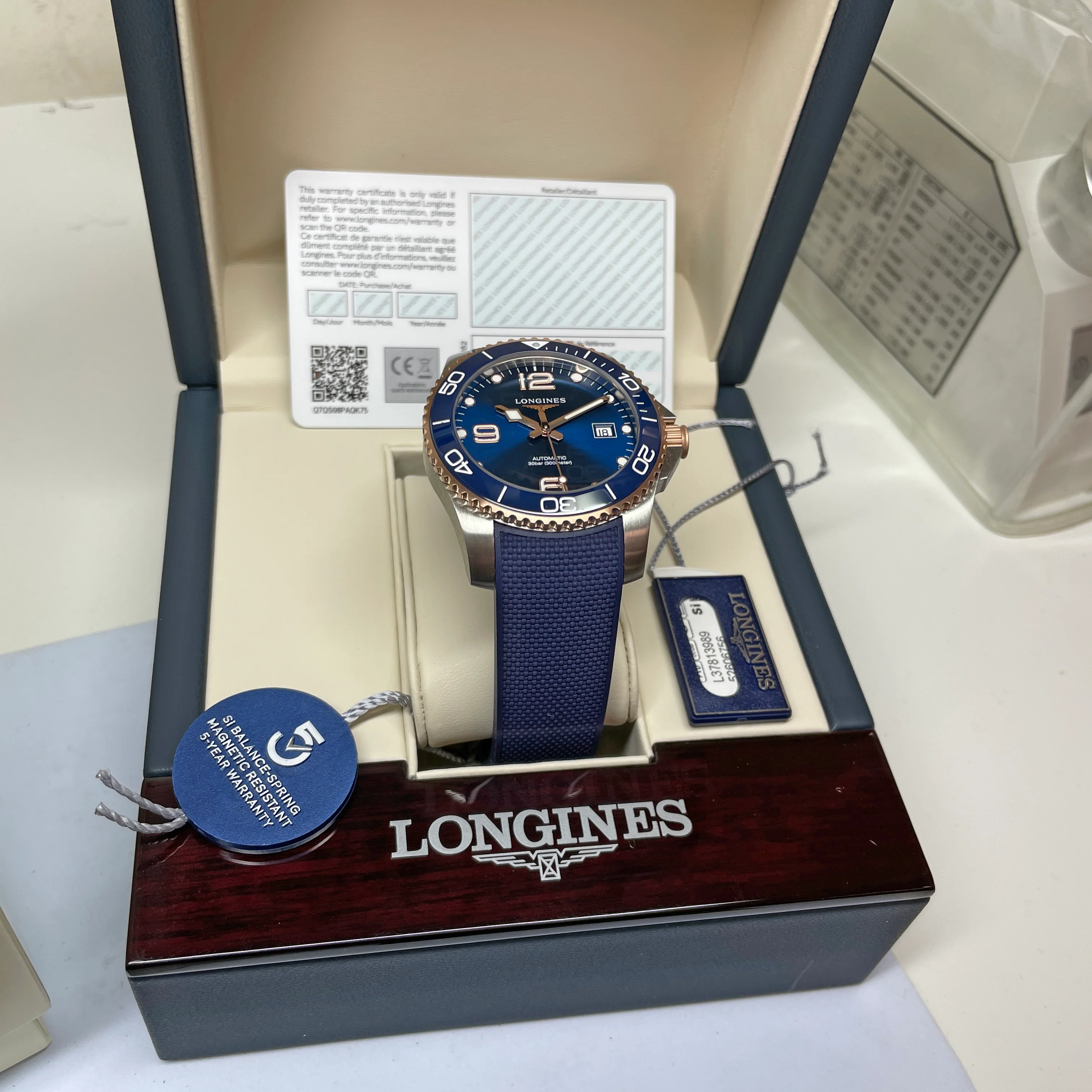 Hydroconquest 41MM Automatic Blue Ceramic Rose Gold Watch L37813989