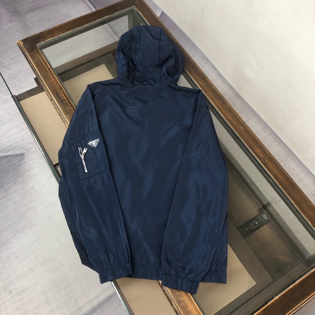 Prada Clothing-362