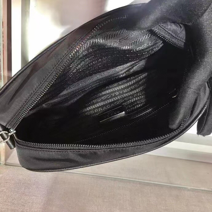 Prada bag-200