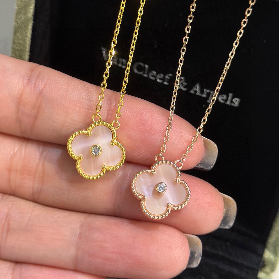 Van Cleef & Arpels necklace-40
