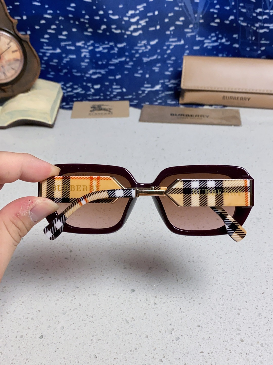 Burberry glasses-2