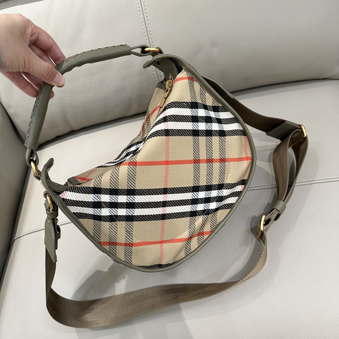 Burberry bag-2