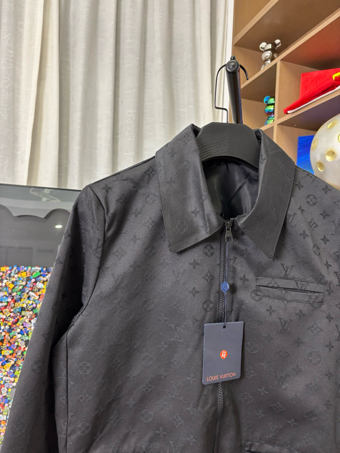 LV Clothing-306