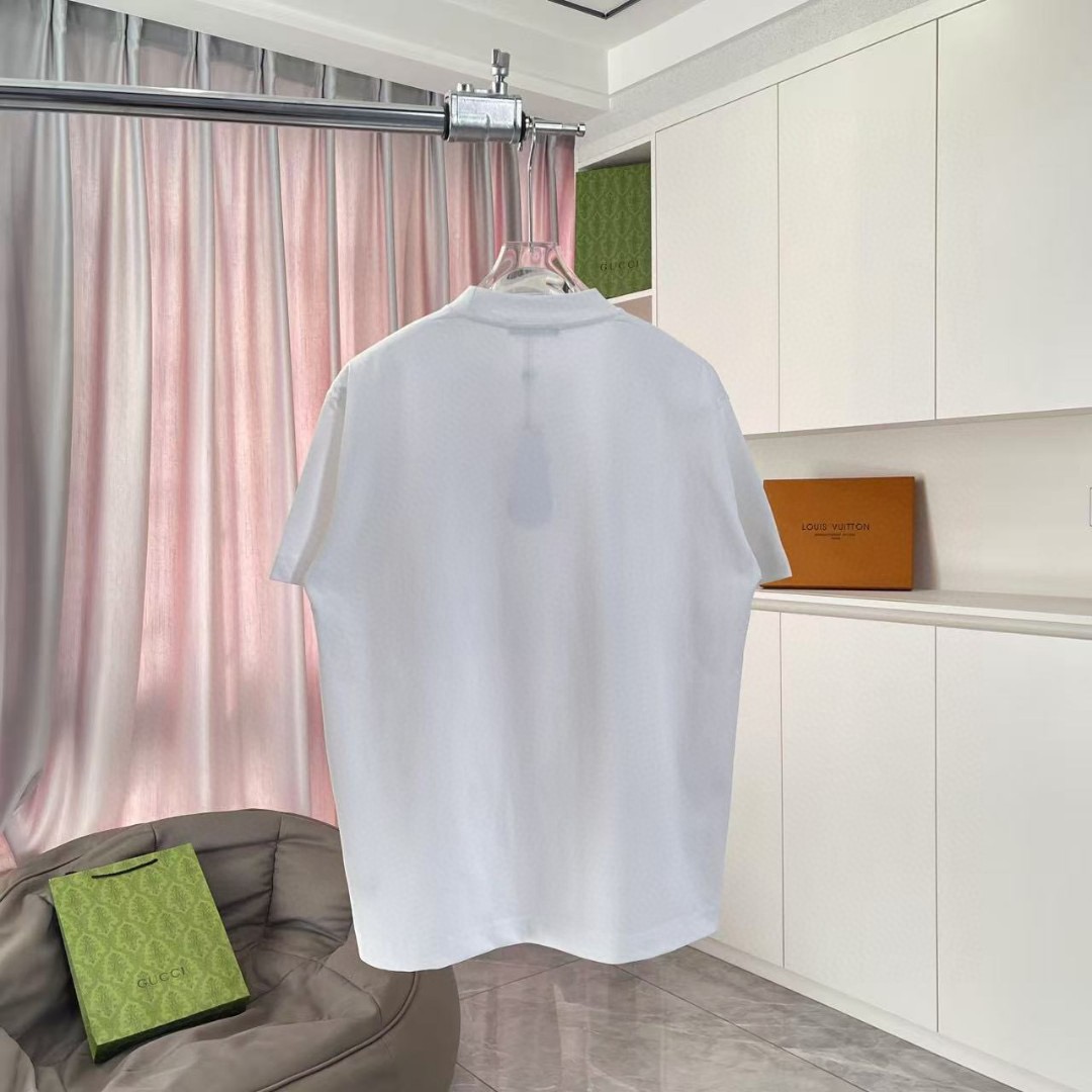 Prada clothing-7