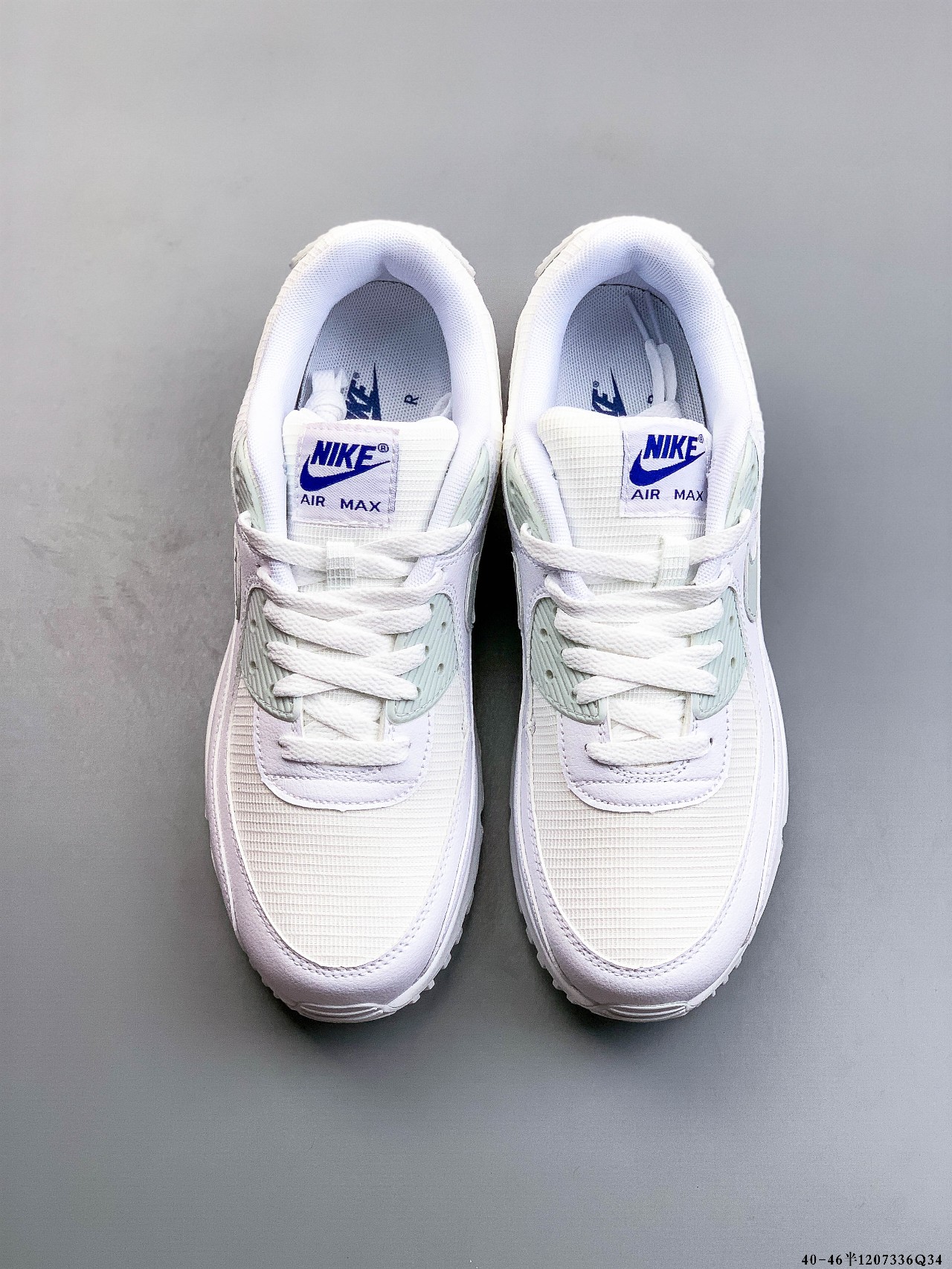 Nike Sneakers-299