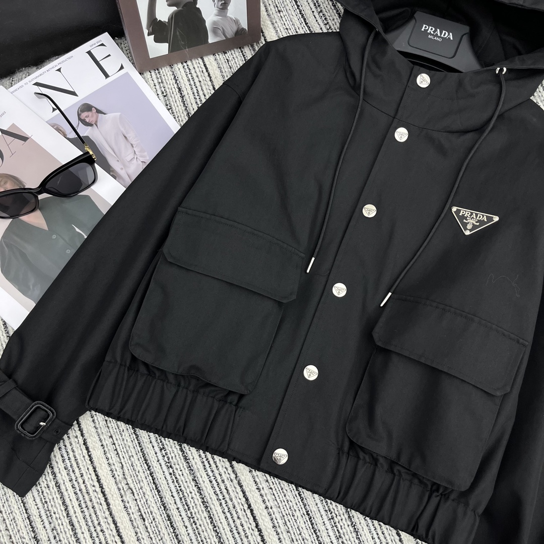 Prada Clothing-337