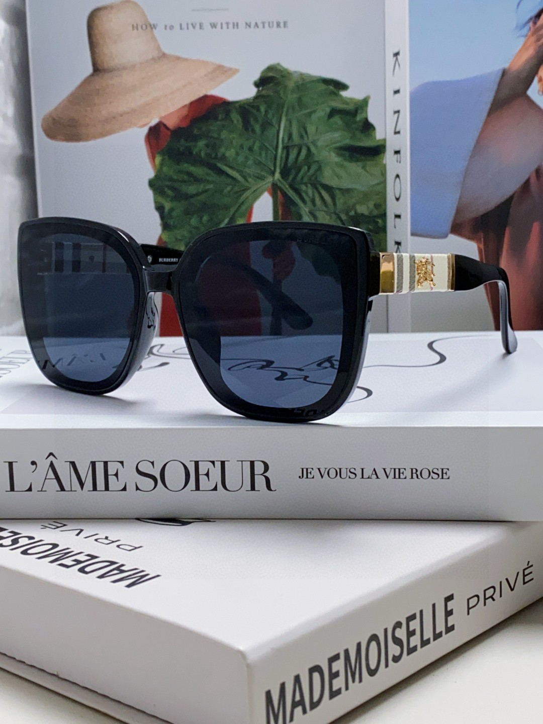 Burberry glasses-27