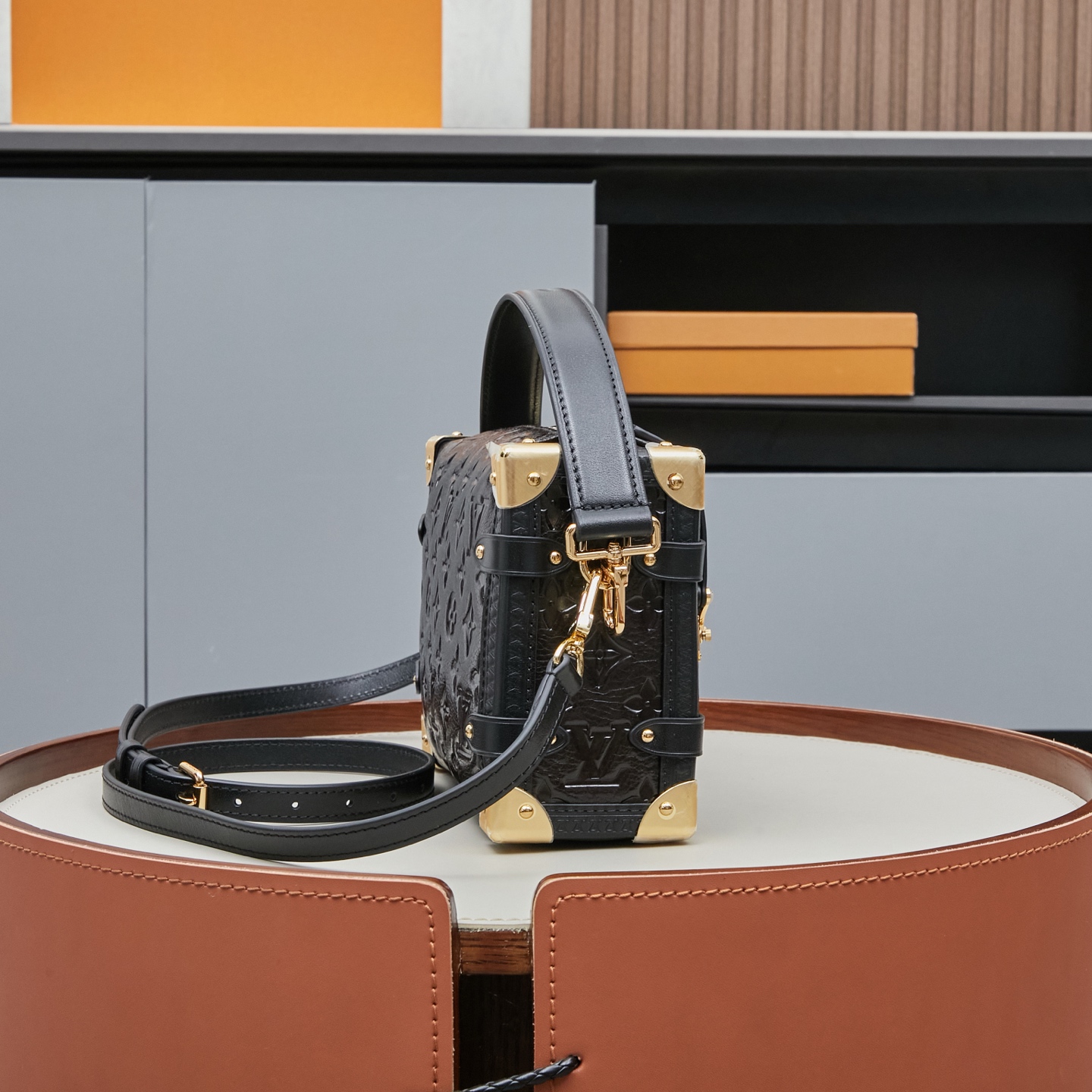 Louis Vuitton bag-189