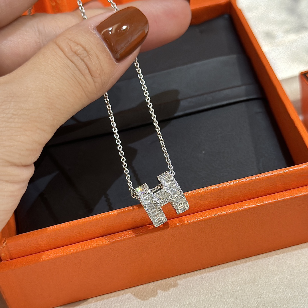 Hermes necklace-77