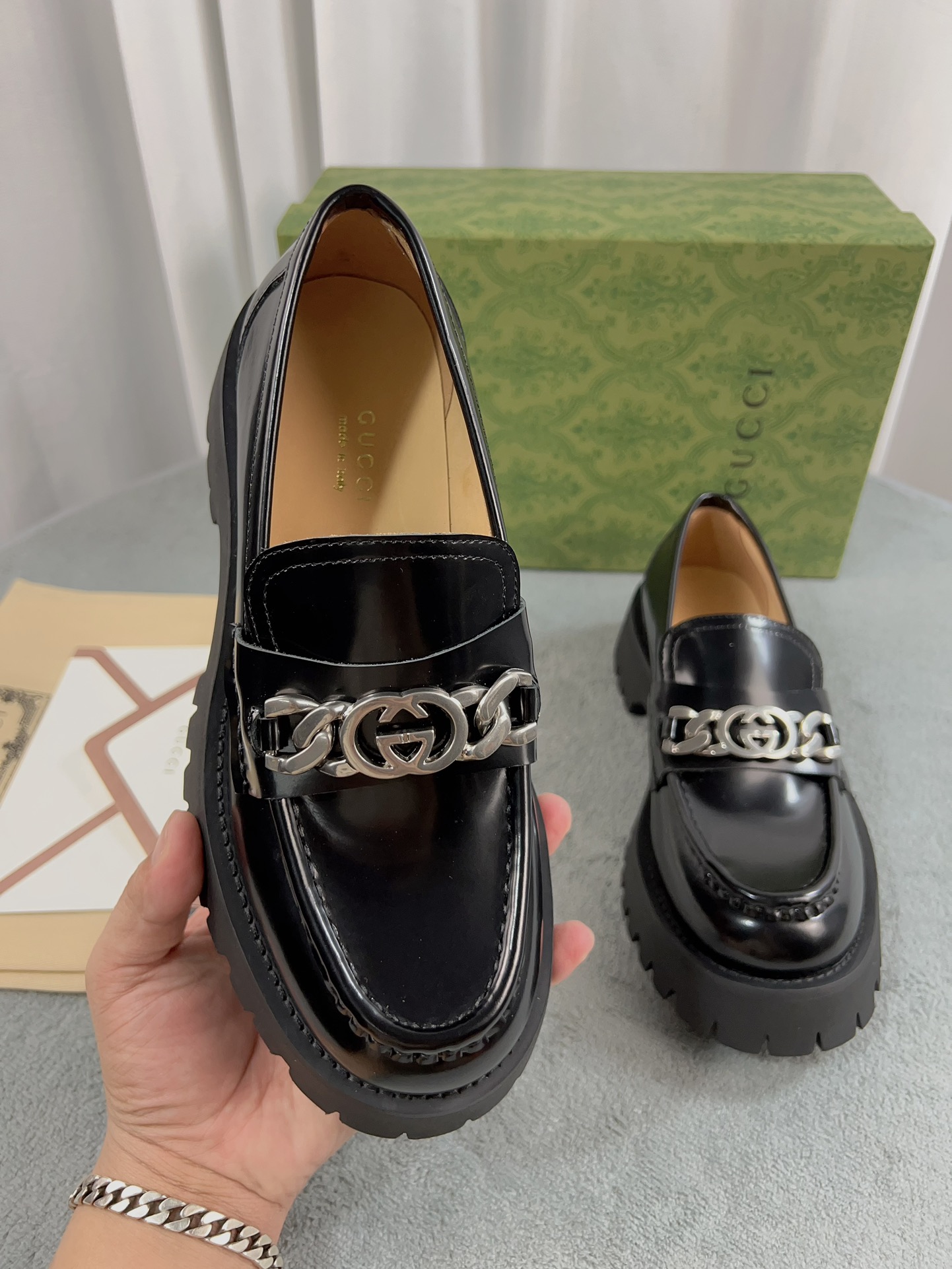 Gucci women's leather shoes-105