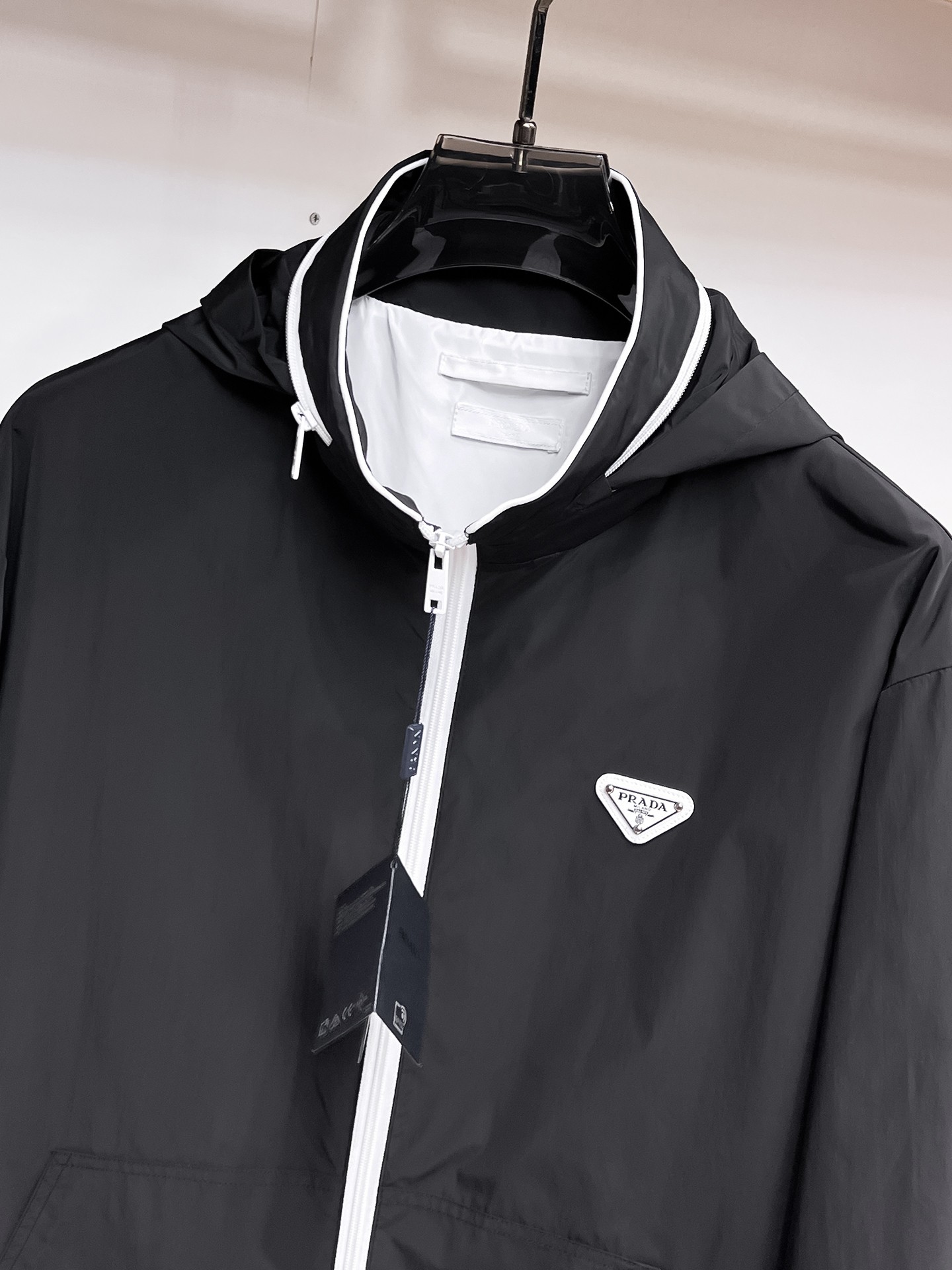 Prada Clothing-115