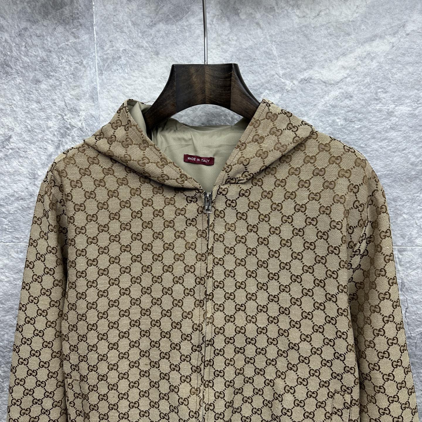 Gucci Clothing-360