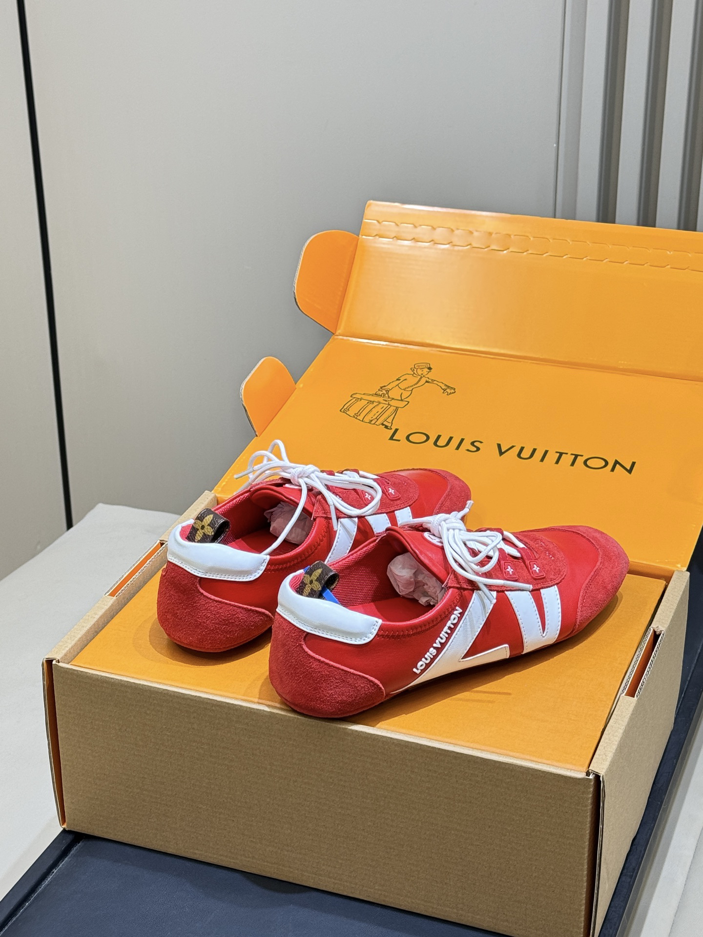 Lv Sneakers-234