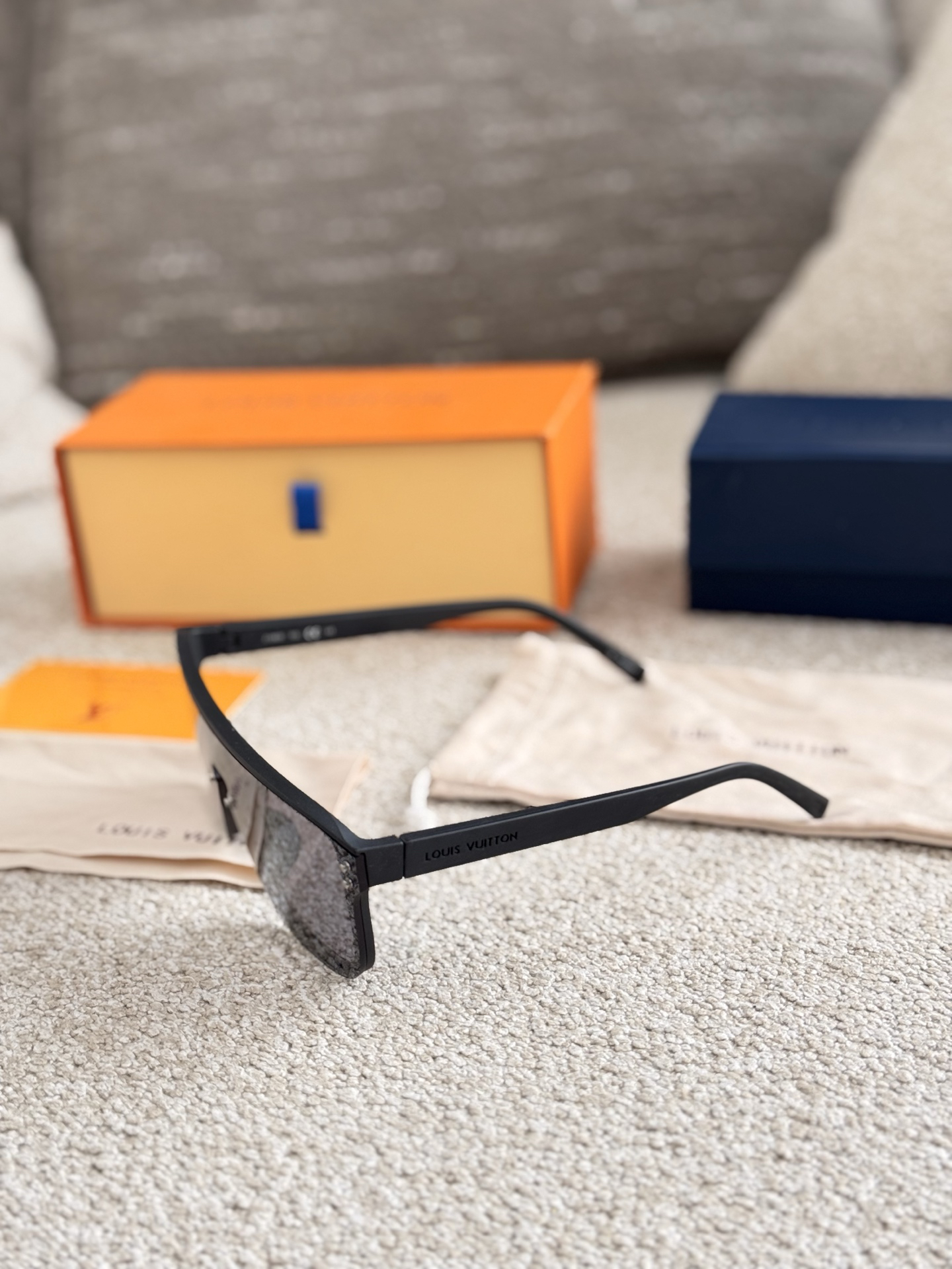 LV glasses-30