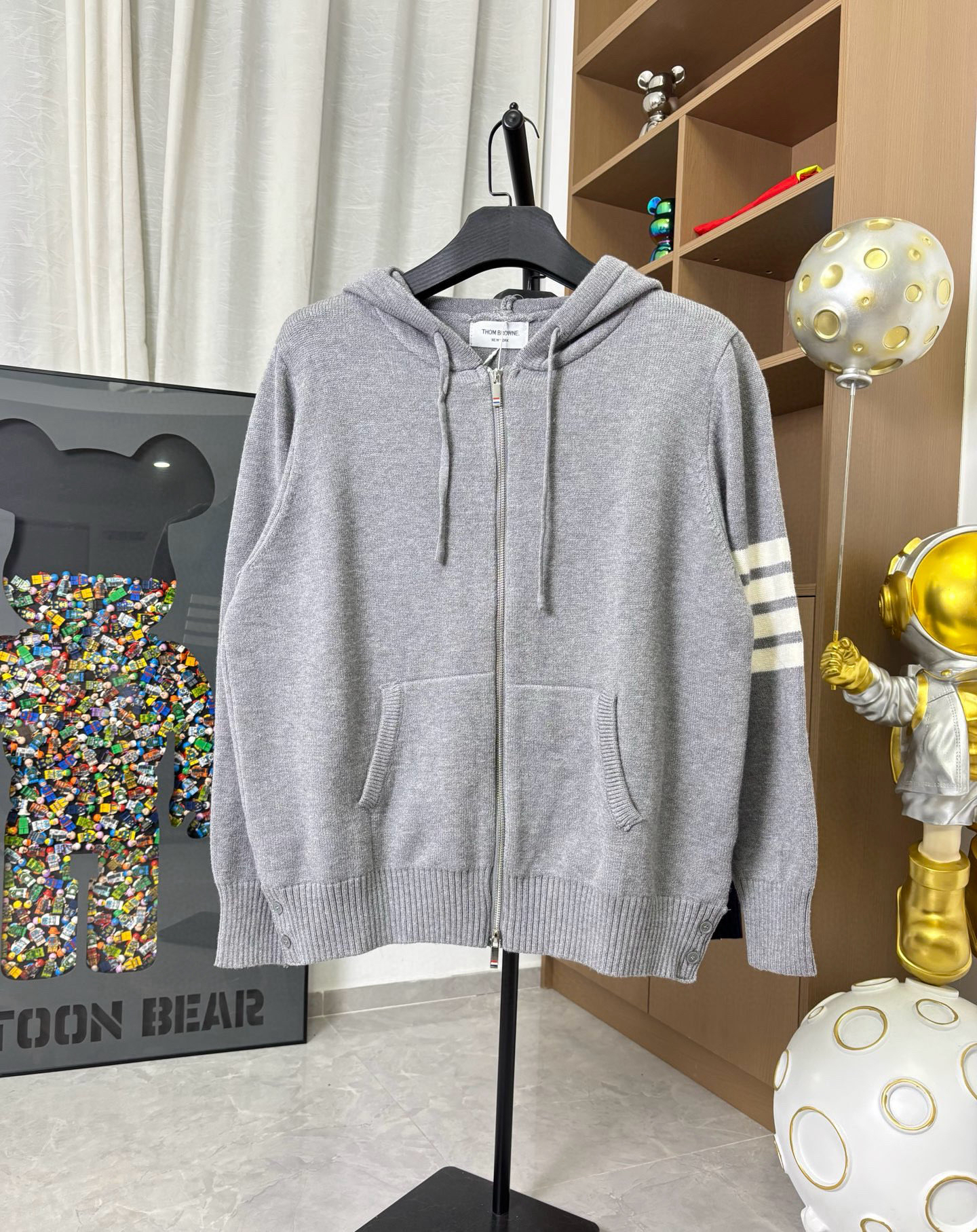 LV Clothing-304