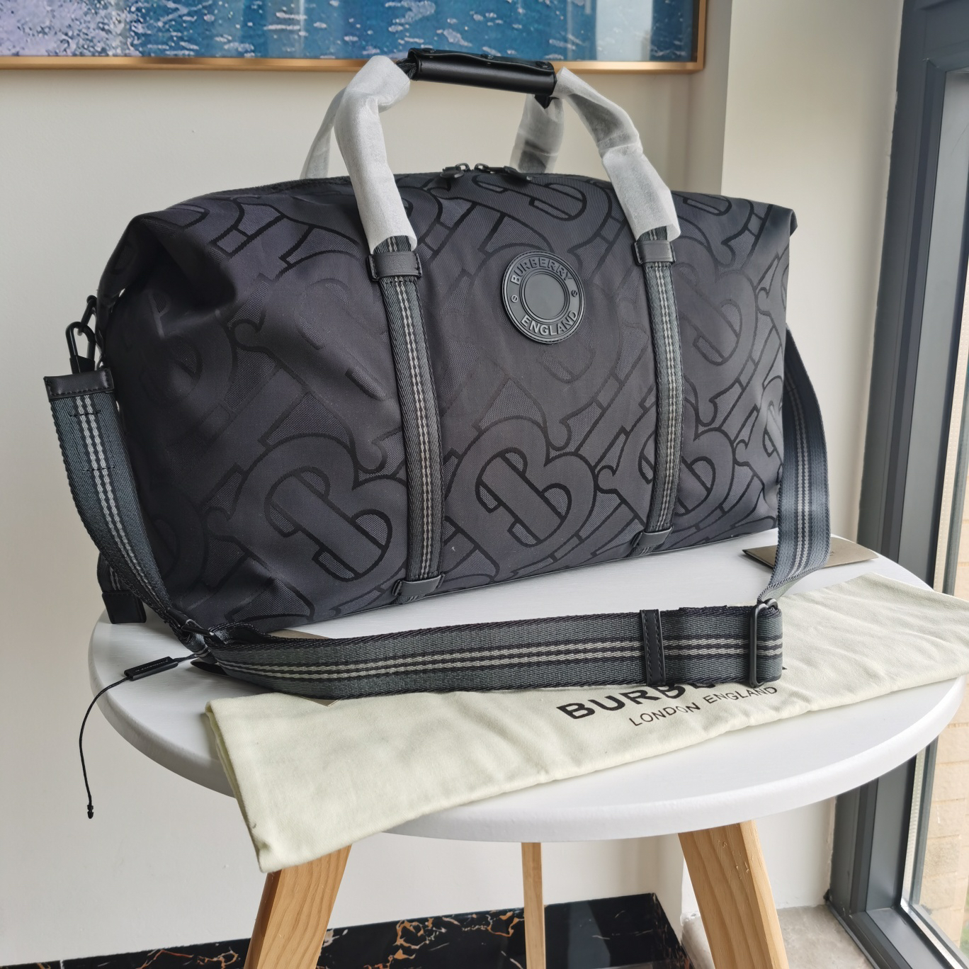 Burberry bag-100