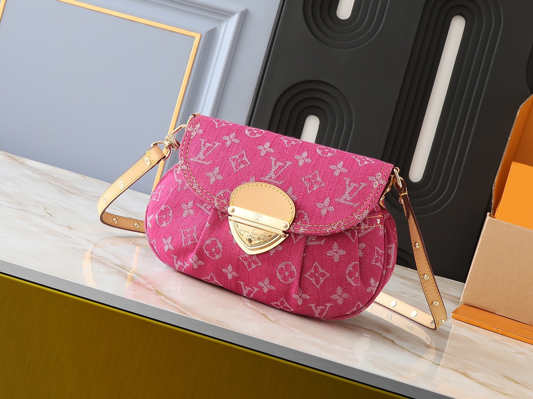 Louis Vuitton Hot New Product-215