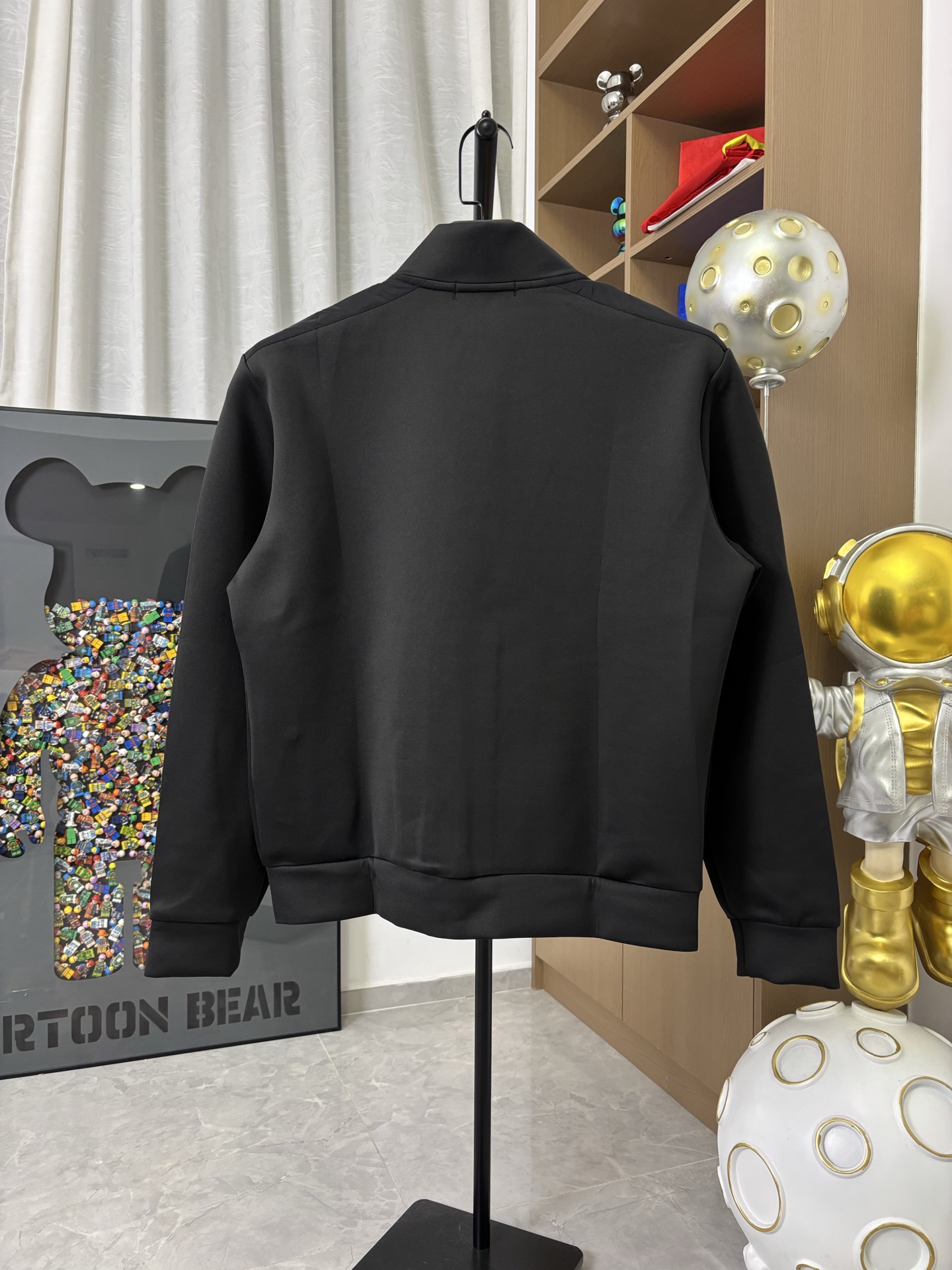 Prada Clothing-371