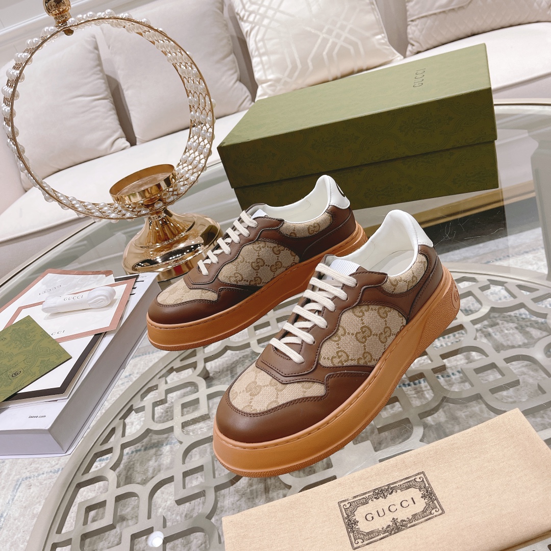 Gucci Sneakers-176