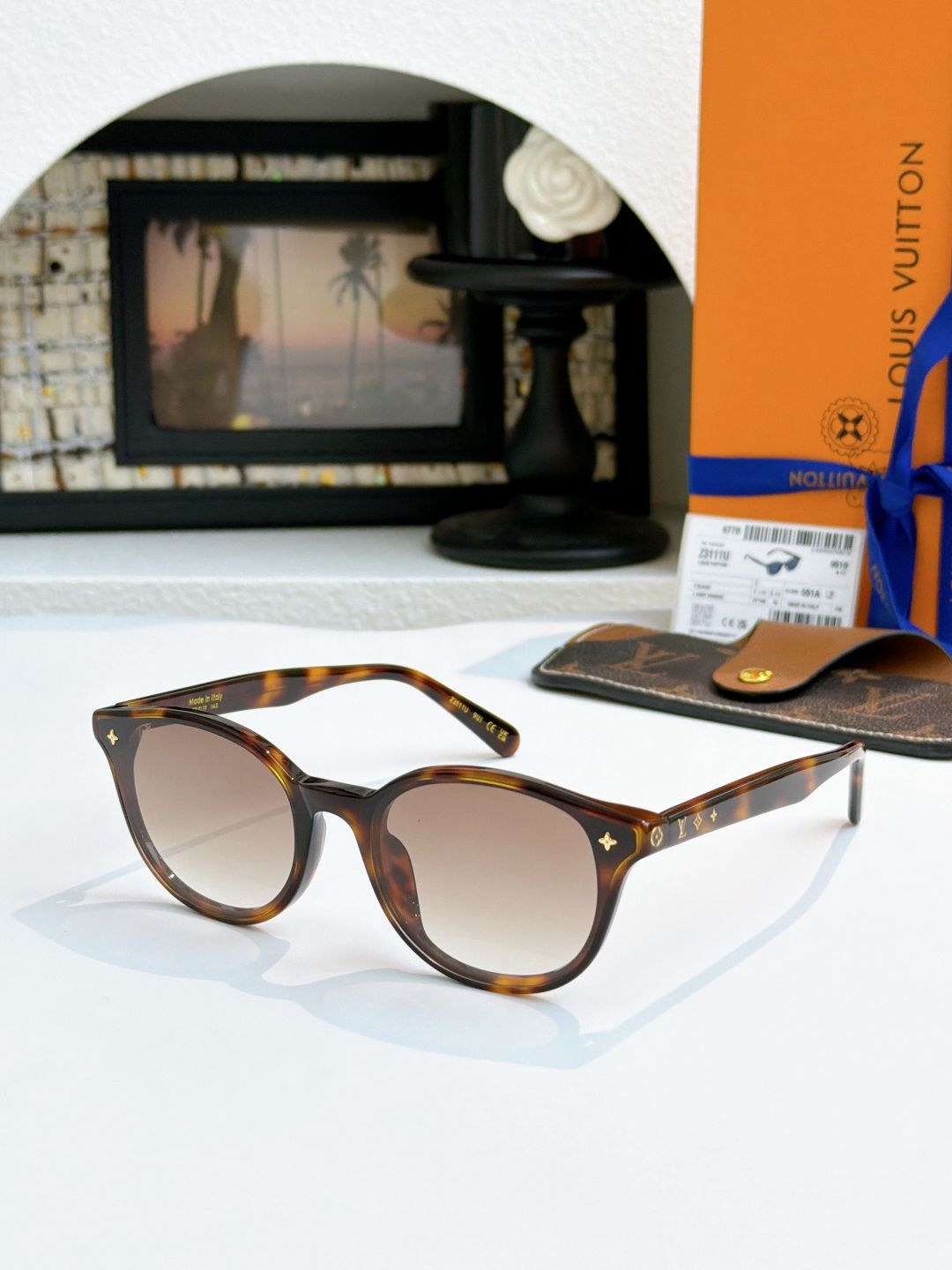 LV glasses-67