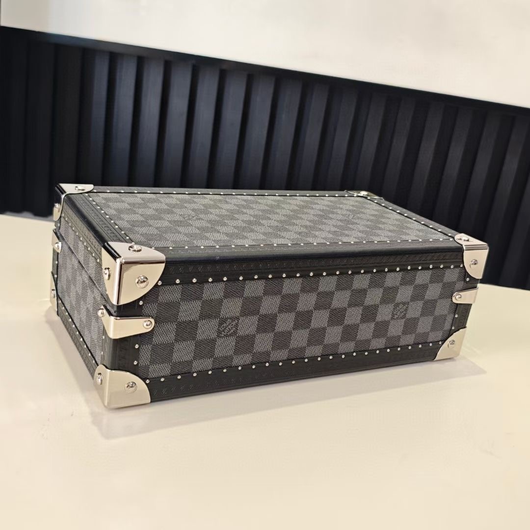 Louis Vuitton bag-149