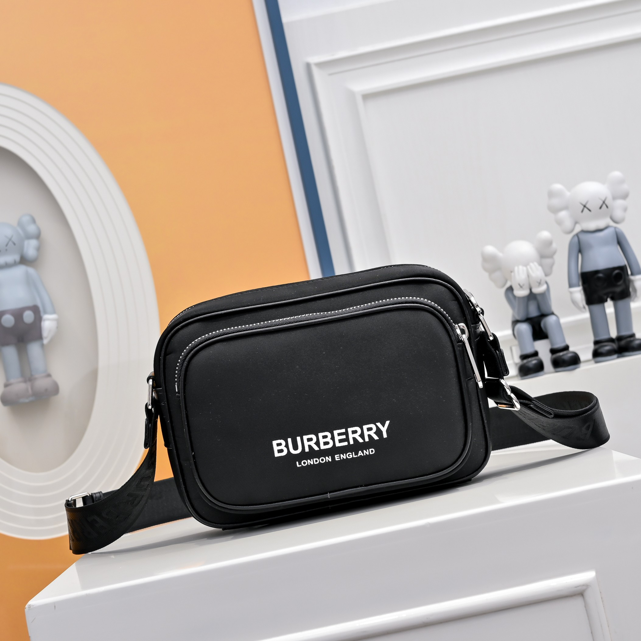 Burberry bag-10