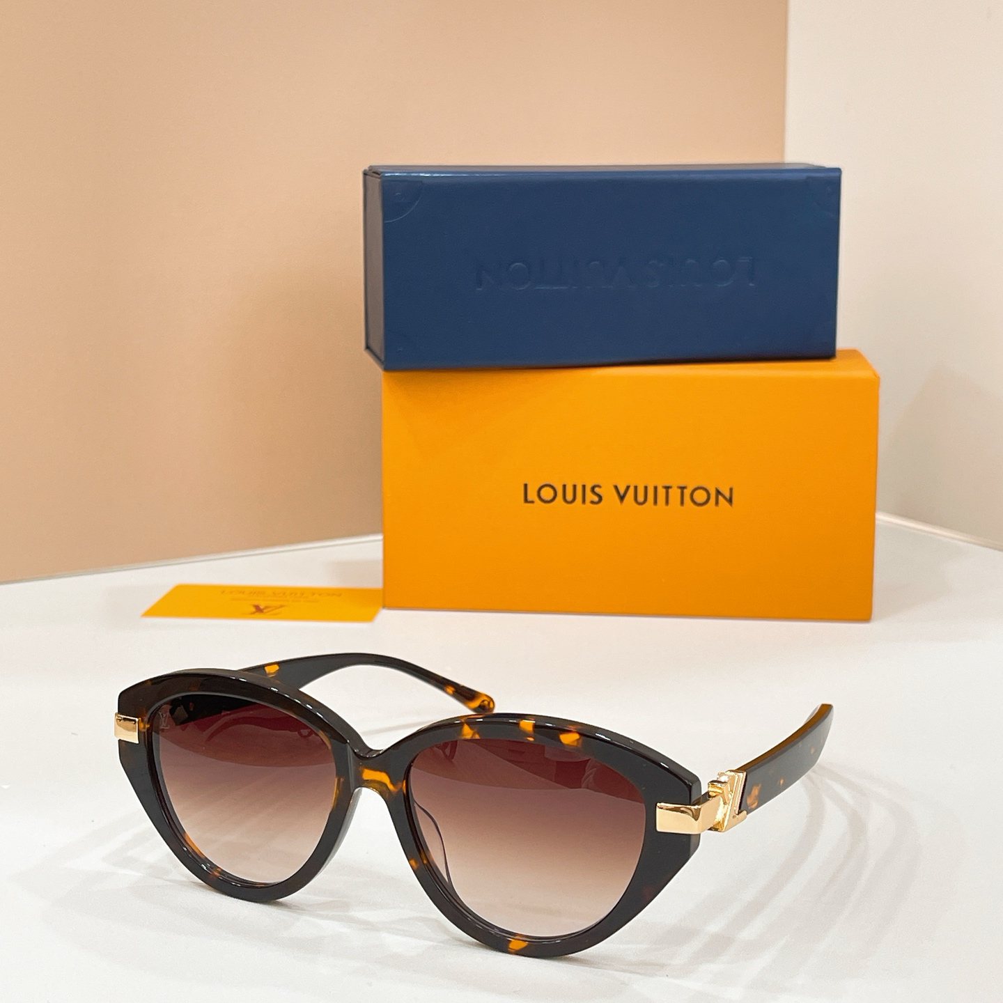 LV glasses-74