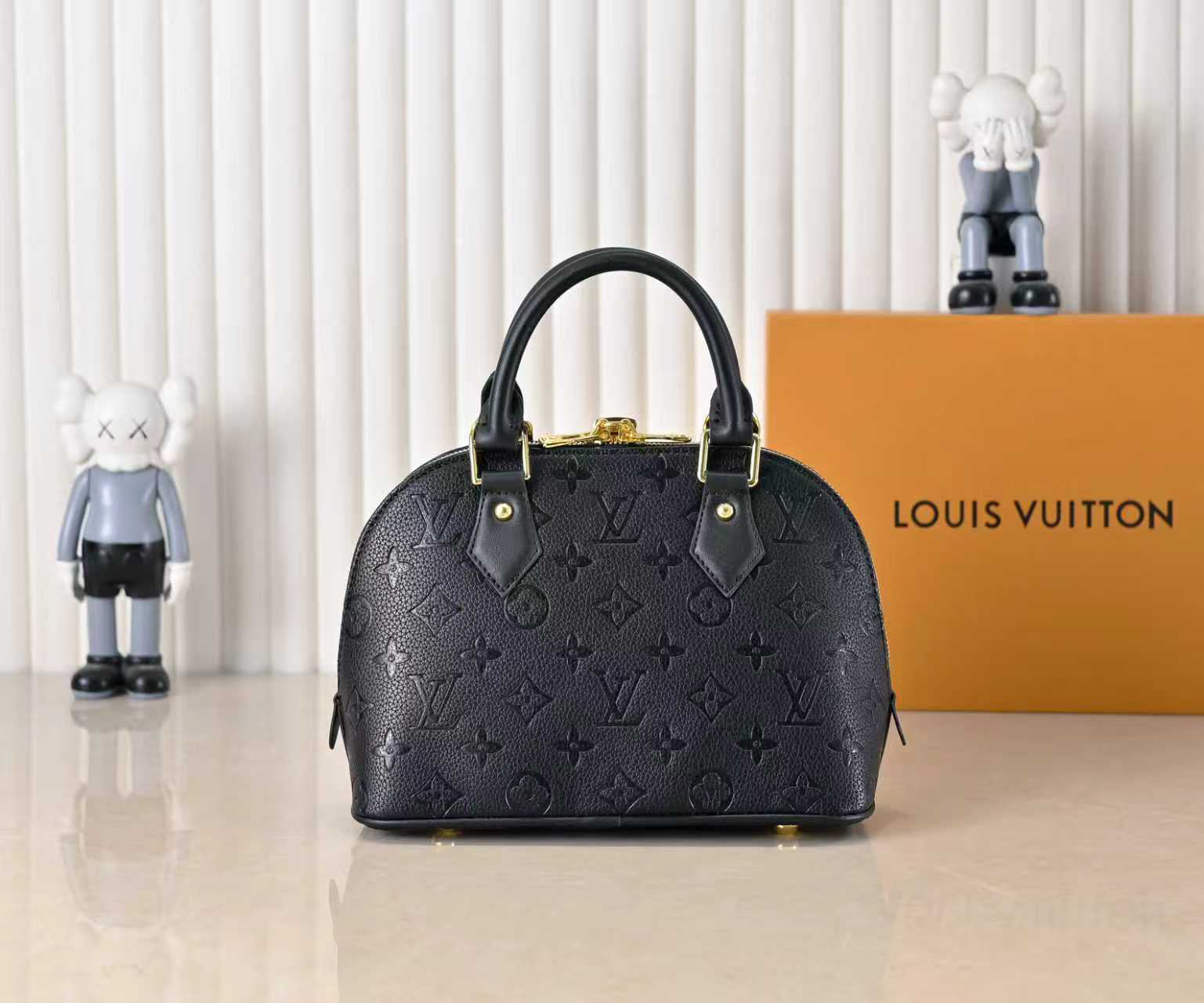 Louis Vuitton bag-151