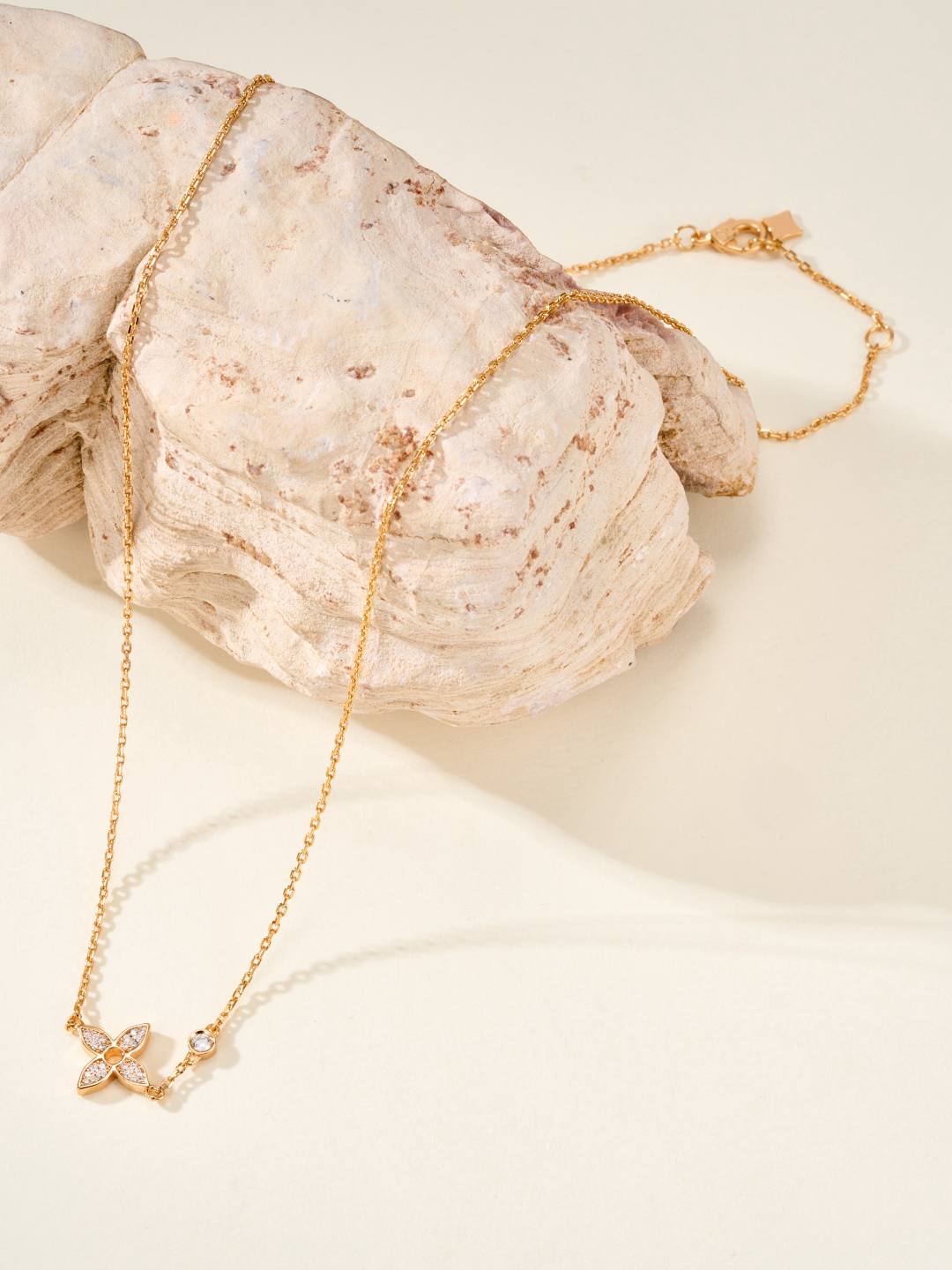 LV necklace-26
