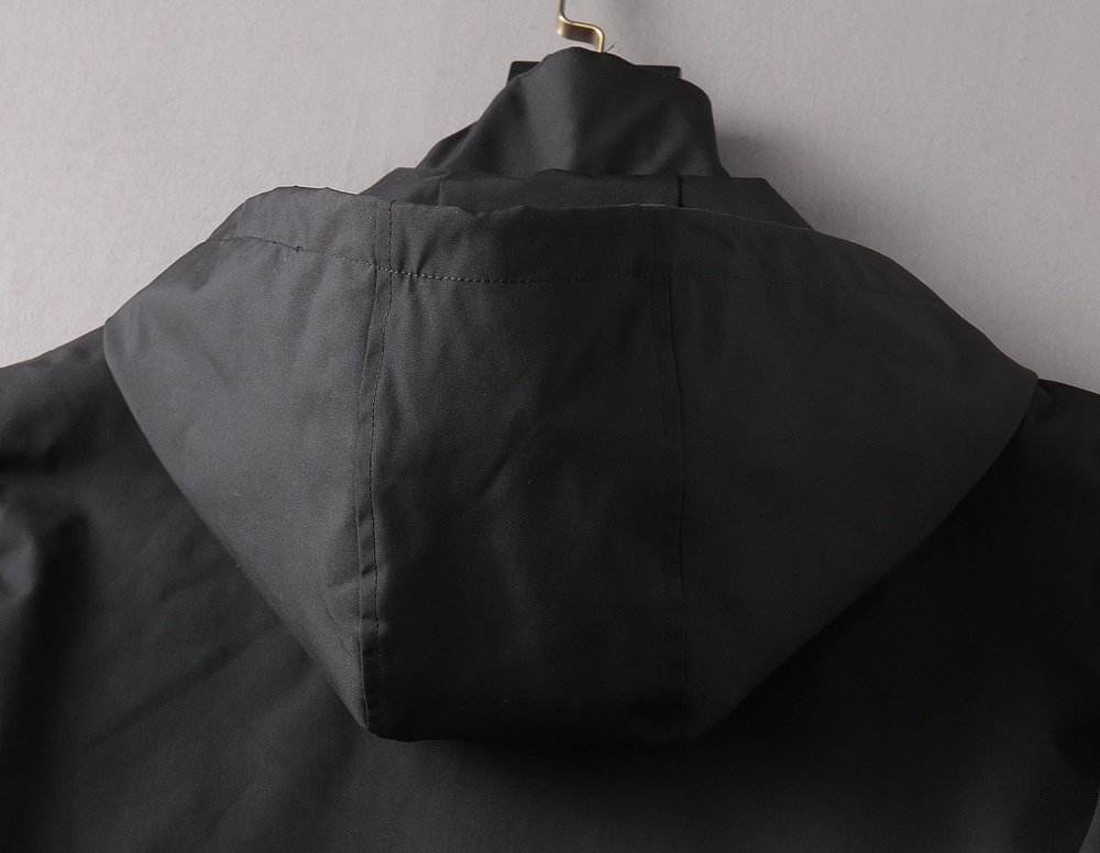 Prada Clothing-388